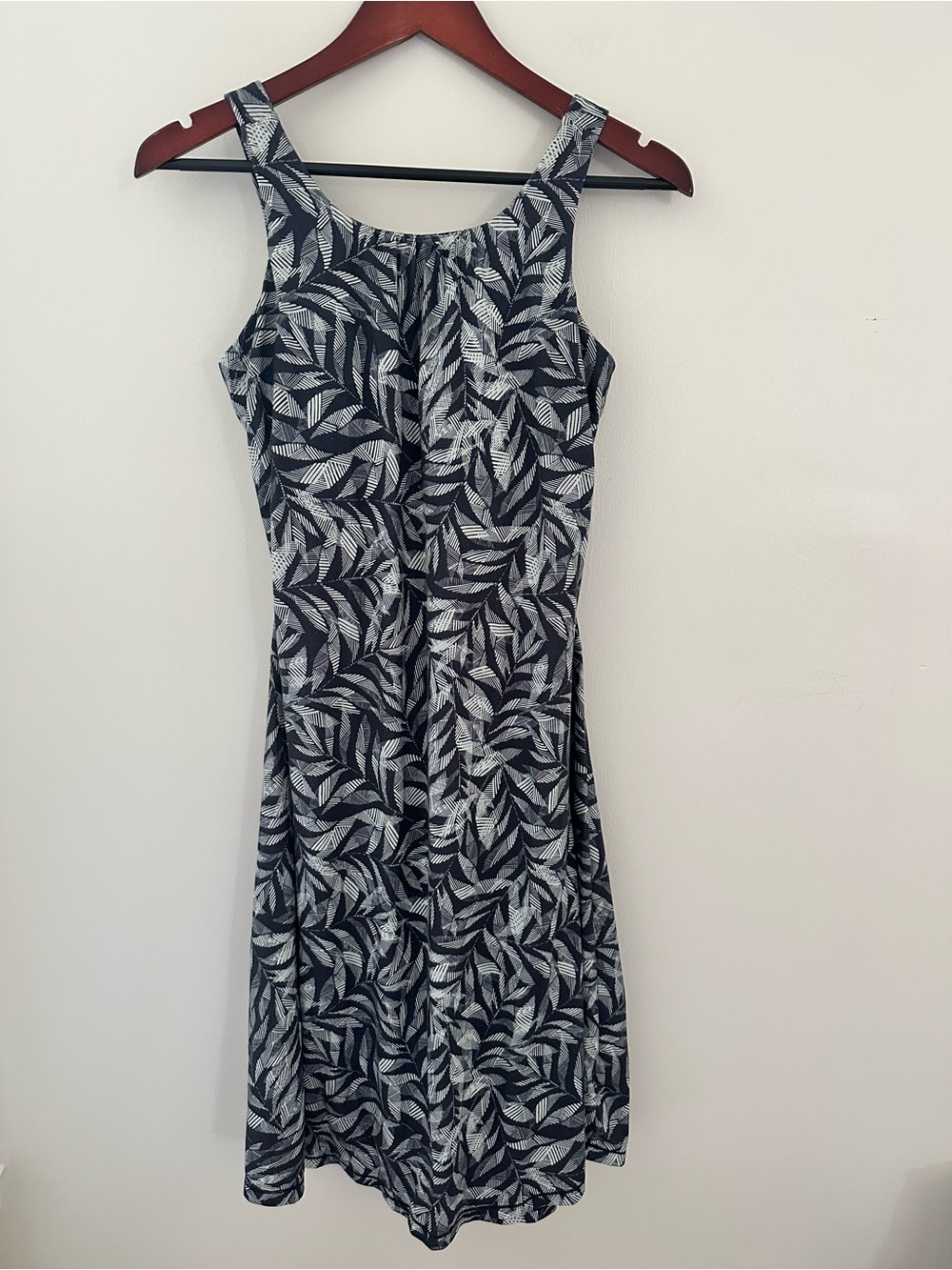 Prana Navy and White Leaf-Print Midi Dress Open Back Sz M